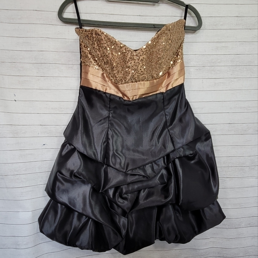 JESSICA MCCLINTOCK for GUNNE SAX STRAPLESS GOLD SEQUIN MINI DRESS W BUBBLE SKIRT